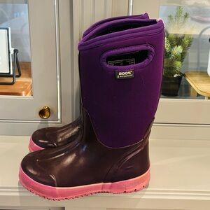 BOGS, Big Girls size 2, Purple Insulated Winter Boots